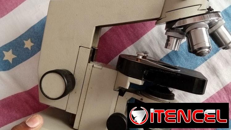 Se vende Microscopio