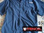 Ropa de hombre nueva y de uso