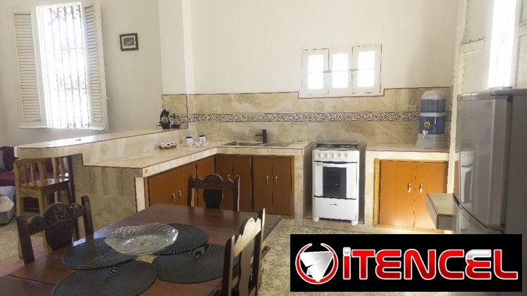Cod.Z 🌟 ¡ALQUILER EN EL VEDADO! 🌟 2 Habitaciones 🛏️ / 2 Baños 🚿 / 2 Terrazas 🪴 – 500 USD al mes  💵