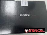 Solo el cuerpo de la cámara digital sin espejo Sony A7RV, completamente nueva.