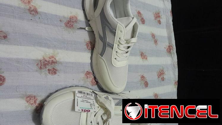 Tenis blancos