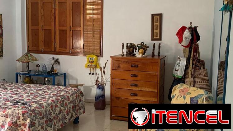 Ref # 30.Se vende un preciosa propiedad en el Náutico con garaje y todo en perfecto estado!!!!