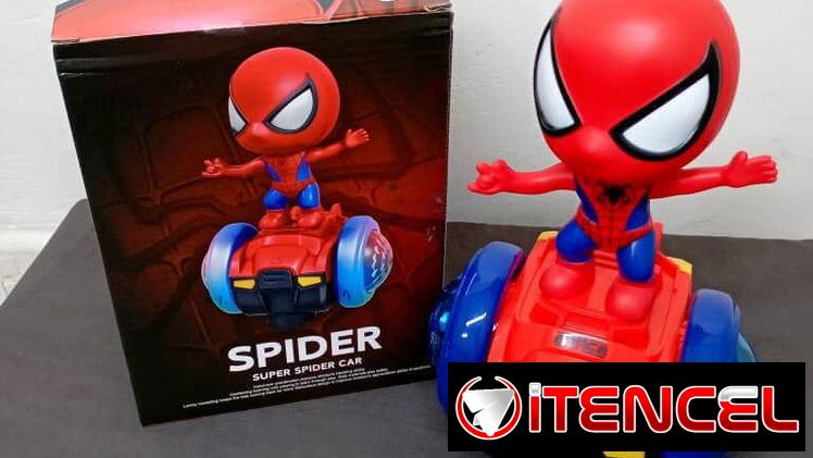 Spider Man sobre ruedas