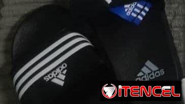 Chancletas lisas Adidas