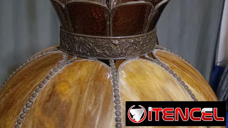 Bellísima lámpara de techo antigua
