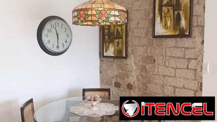 Vendo exelente apartamento en Vedado con vista al mar