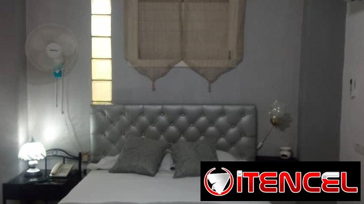 Renta de apartamento independiente en el Vedado, ideal para estudiantes.