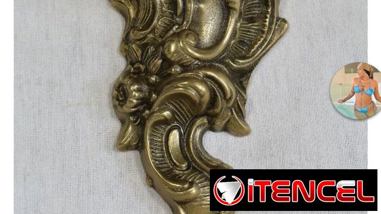 Mensulas de bronce estilo Luis XV.