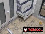 Marqué en aluminio