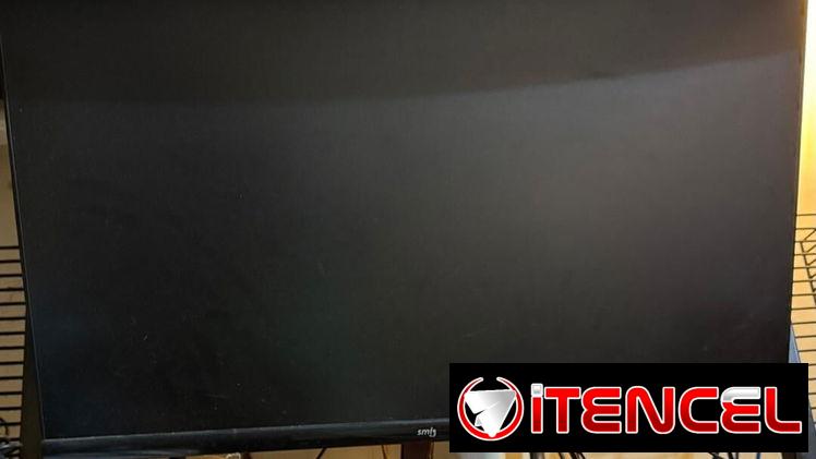 VENDO COMPUTADORA DE USO PERO EN PERFECTO ESTADO