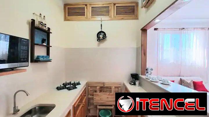 Vive la comodidad en este hermoso apartamento.