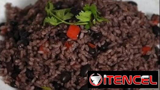 🍖 ¿Antojo de lechón criollo? Te lo llevamos a casa, caliente y listo para disfrutar sin cocinar. ¡Reserva ya! 📞✨
