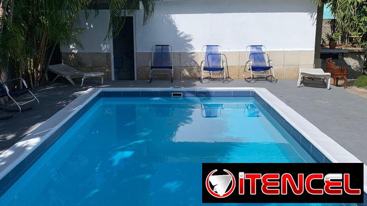 Casa con piscina en la playa de Guanabo, con planta eléctrica,  4 habitaciones +53 52463651