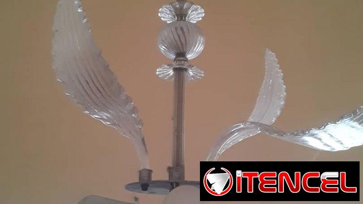 Lámpara de Techo Antigua de Cristal en 220 USD