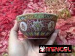 Artículos antiguos en venta (platos)
