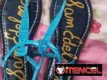 Sandalias rosadas talla 3 y azules talla 4