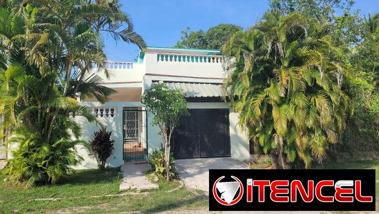 Venta de Casa Independiente de 2 Plantas