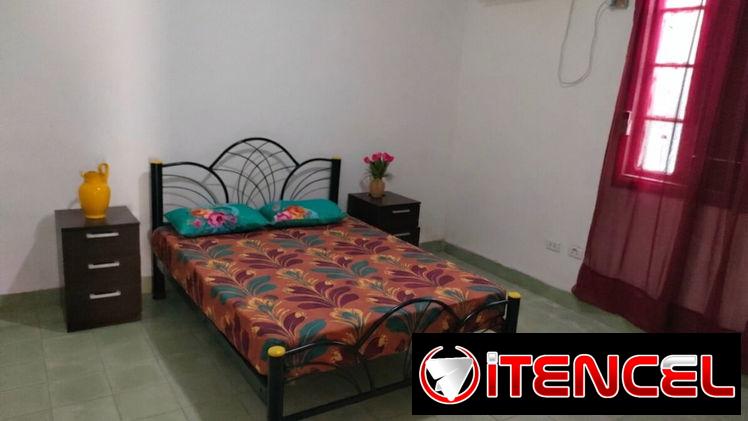 RENTA LINEAL EN PLAYA Casa en bajos de biplanta con Portal y Garage. Tiempo indefinido garantizado Se aceptan niños