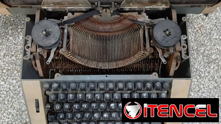 2 maquinas de escribir a 1000 cup cada una