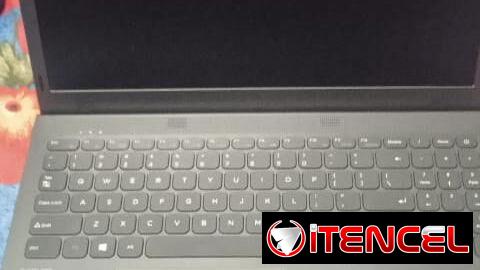 LAPTOP DE 10MA GENERACIÓN GATEWAY