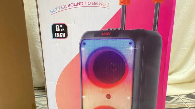 🚧 BOCINA 8” CON MICRÓFONO 6000W P.M.P.O NDR-1095 🚧