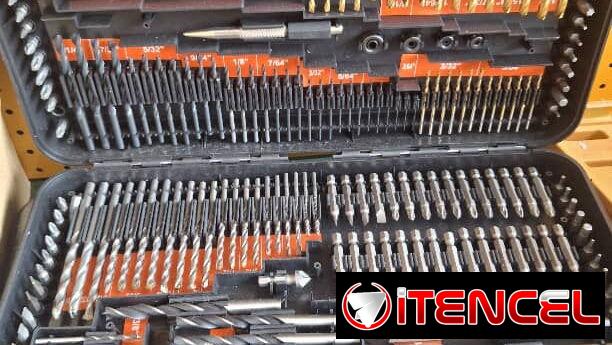 Kit de barrenas, puntas y accesorios de 246 piezas para perforación y atornillado en madera, metal y mampostería.