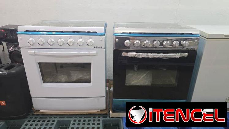 Cocina de Gas Con Horno 6 Hornillas. Domicilio Gratis en La Hanana