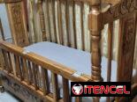 Vendo cuna con colchón y gavetas