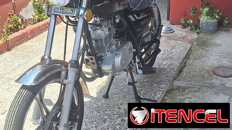 Moto de combustion o gasolina nueva lista para ir a chapa
