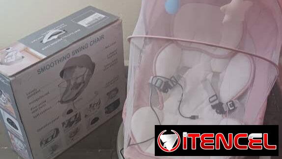 Mecedora para bebé nuevo, tiene 5 velocidades y música 🎶 para los bebés, se le puede poner pilas, viene con 1 mando, ve