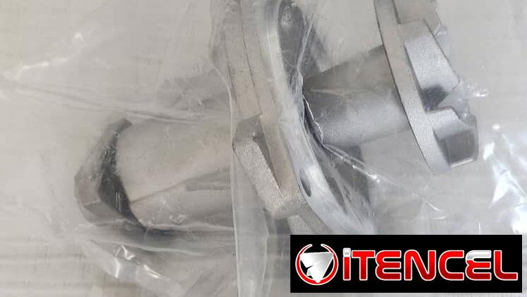 Bomba de Agua nueva de Lada en su caja
