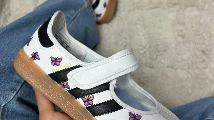 28/28.1 Zapatillas Adidas Samba de mujer en venta