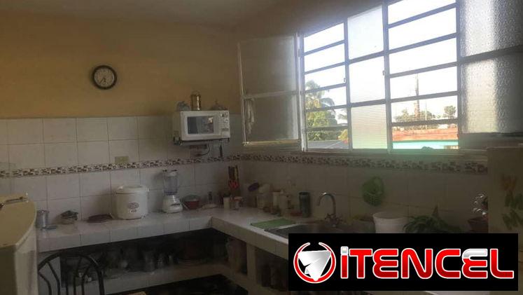Permuto por casa independiente o vendo