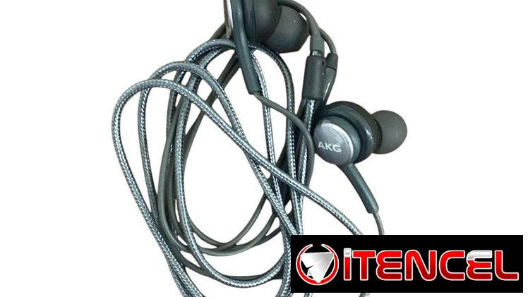 Audífonos de cable
