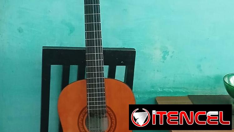Vendo guitarra acustica marca Compay Segundo