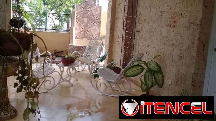 Cod.Z Alquiler ,Casa Vacacional 🏖️: 4 Habitaciones, Cerca del Mar. Capacidad hasta 10 Personas