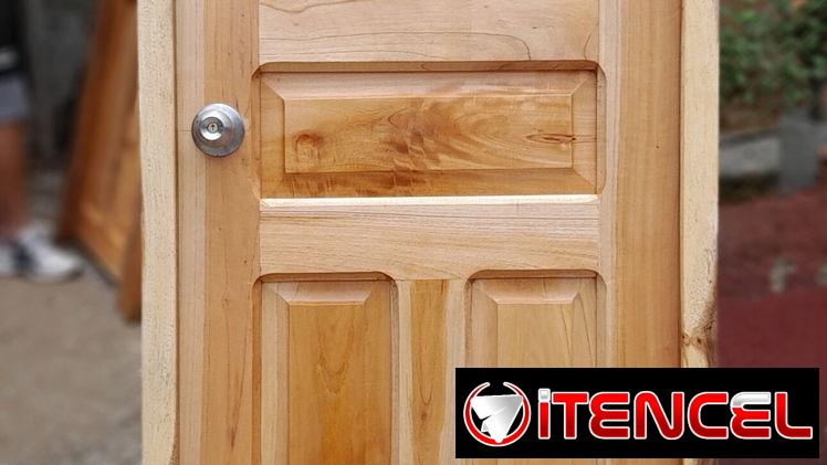 Se venden puertas de madera de muy buena calidad