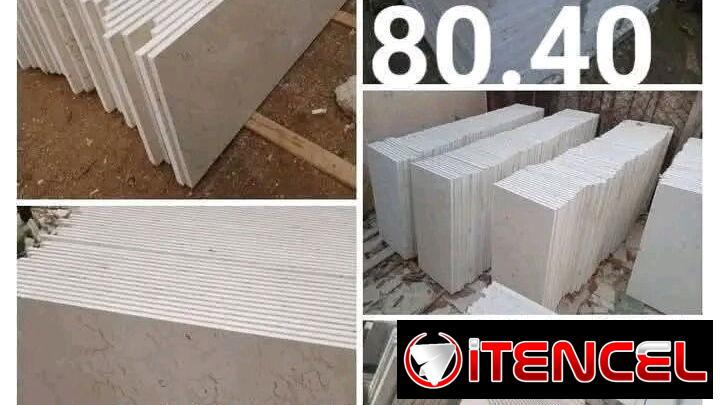 Planchas y piso de mármol