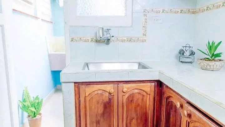 🏠 Apartamento de Renta Lineal en Centro Habana • Renta Por Noches En La Habana• Electricidad 24 horas del día