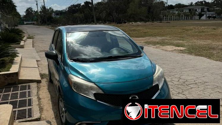 Vendo o negocio Nissan versa, 2018 automático