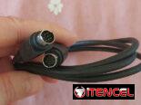 Cable Mini Din de 8 pines macho a macho.