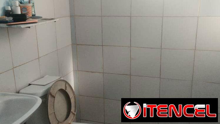 *REBAJADA A $12.000usd. En venta casa puerta de calle independiente, de 2 plantas en Alturas de la Lisa