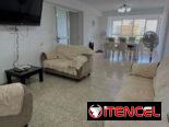 Comodidad y Estilo en este espacioso apartamento ubicado en el Vedado.