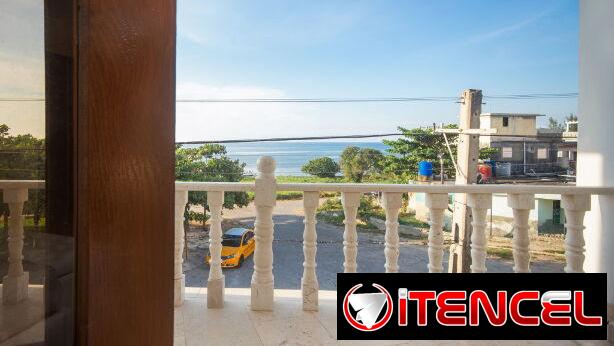 Renta de casa en la playa con vista al mar. Alquiler de casa en la playa para 12 personas.