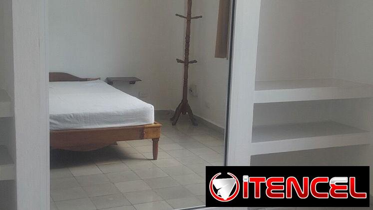 Se renta apartamento por tiempo indefinido en Calle Humboldt, Vedado