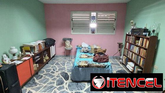 Casa (bajo de biplanta) 4/4, 2 carposh, amueblada, Sevillano (SV-42)