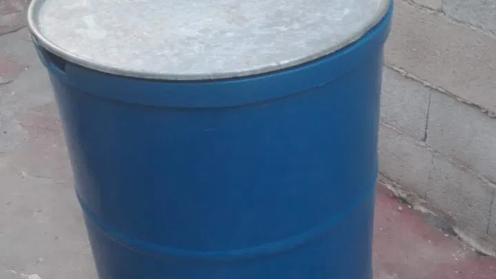 Tangue  loza azulejo cenefa cintillo fregadero juego de baño teja tubo purle todo material de contruccion