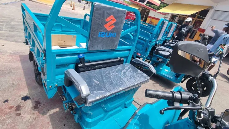 TRICICLO ELÉCTRICO