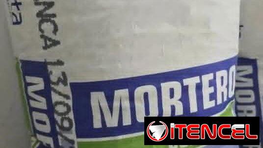 Cemento cola 25 kg para piscina y porcelanato importado de España en nuestro almacén en playa