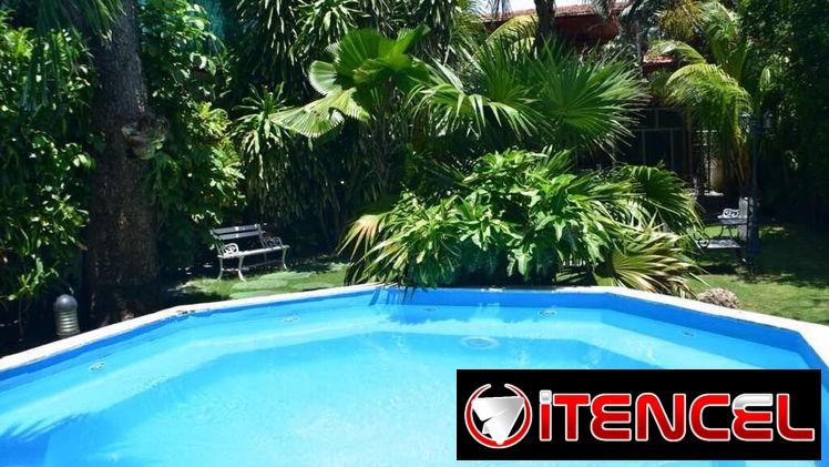 📱 Mansión Exclusiva en Miramar: 8 Habitaciones y Piscina Privada